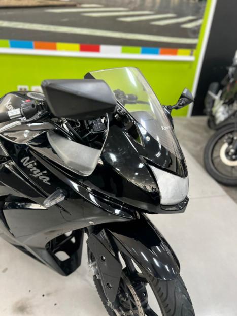 KAWASAKI Ninja 250 R, Foto 9