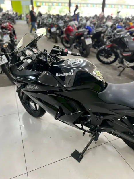 KAWASAKI Ninja 250 R, Foto 17