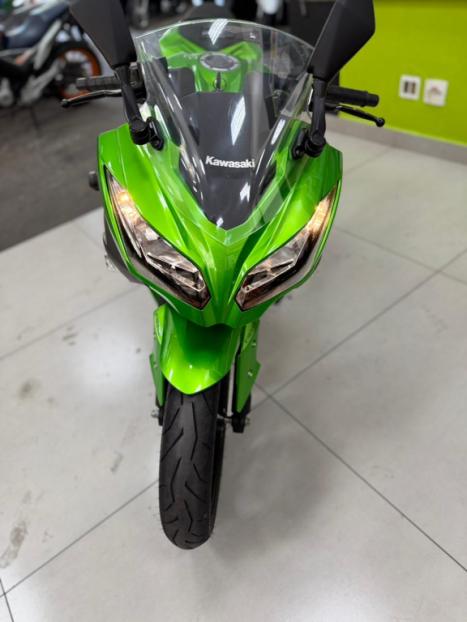 KAWASAKI Ninja 300 , Foto 3