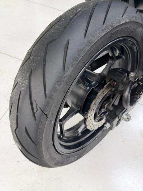 KAWASAKI Ninja 300 , Foto 4