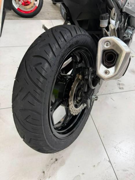 KAWASAKI Ninja 300 , Foto 8