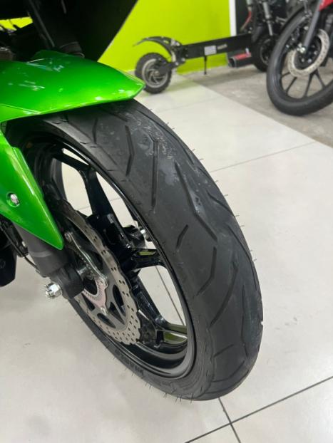 KAWASAKI Ninja 300 ABS, Foto 2