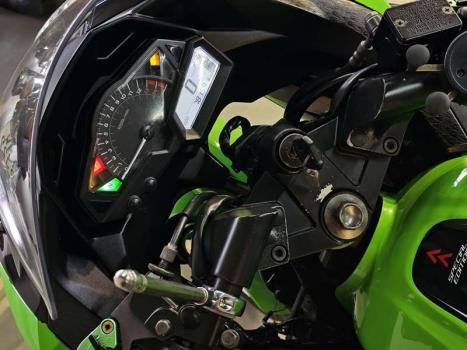 KAWASAKI Ninja 300 ABS, Foto 7
