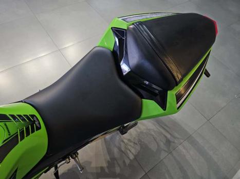 KAWASAKI Ninja 300 ABS, Foto 4