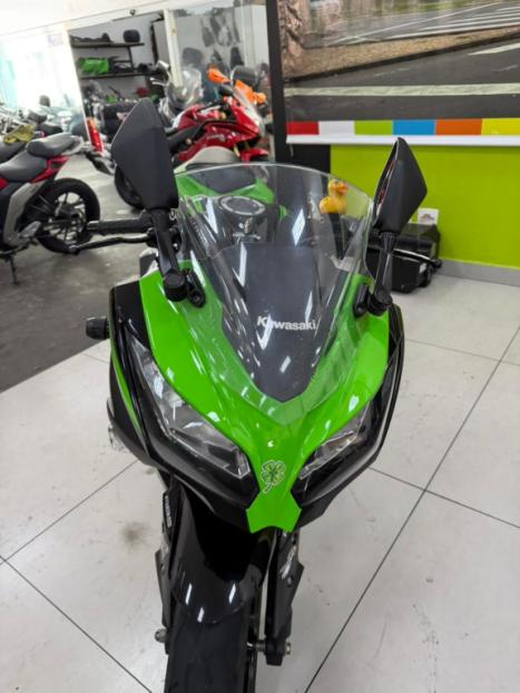 KAWASAKI Ninja 300 ABS, Foto 5