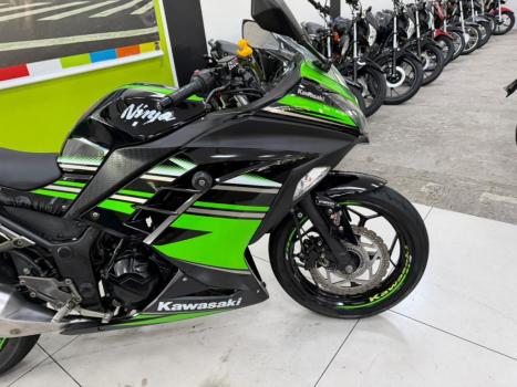 KAWASAKI Ninja 300 ABS, Foto 6