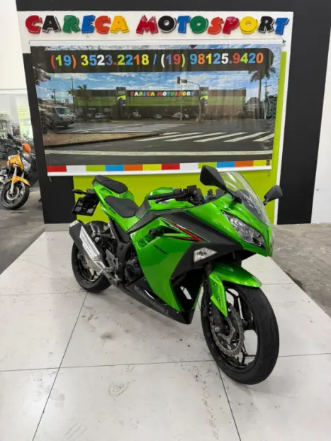 KAWASAKI Ninja 300 ABS, Foto 1