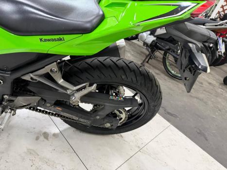 KAWASAKI Ninja 300 ABS, Foto 8
