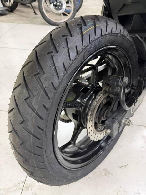 KAWASAKI Ninja 300 ABS, Foto 10