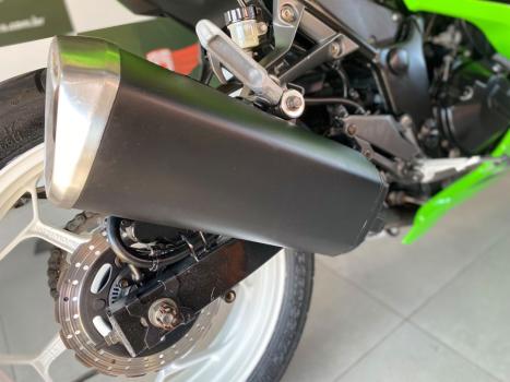 KAWASAKI Ninja 300 ABS, Foto 4