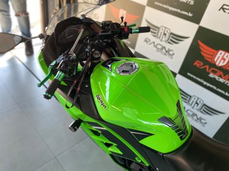 KAWASAKI Ninja 300 ABS, Foto 11