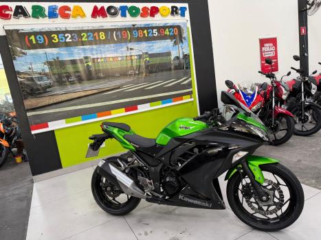 KAWASAKI Ninja 300 ABS, Foto 1