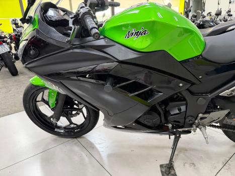 KAWASAKI Ninja 300 ABS, Foto 7