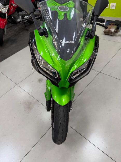 KAWASAKI Ninja 300 ABS, Foto 8