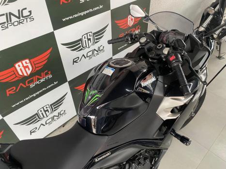KAWASAKI Ninja 400 , Foto 4