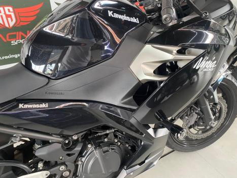 KAWASAKI Ninja 400 , Foto 5