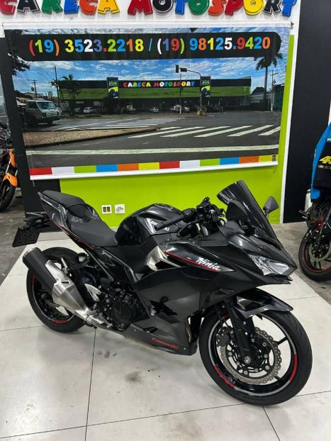 KAWASAKI Ninja 400 , Foto 1