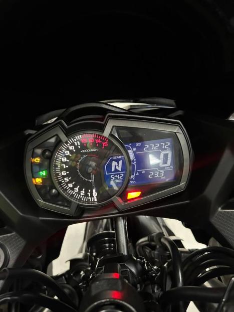 KAWASAKI Ninja 400 , Foto 3