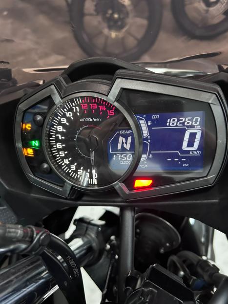 KAWASAKI Ninja 400 , Foto 5