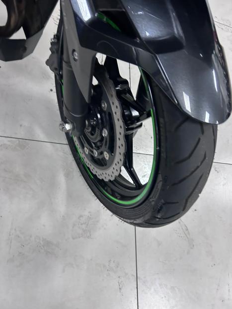 KAWASAKI Ninja 400 , Foto 8