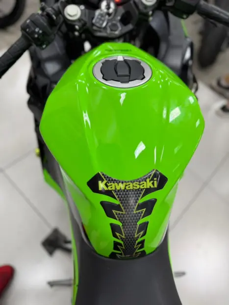 KAWASAKI Ninja 400 KTR EDITION, Foto 12