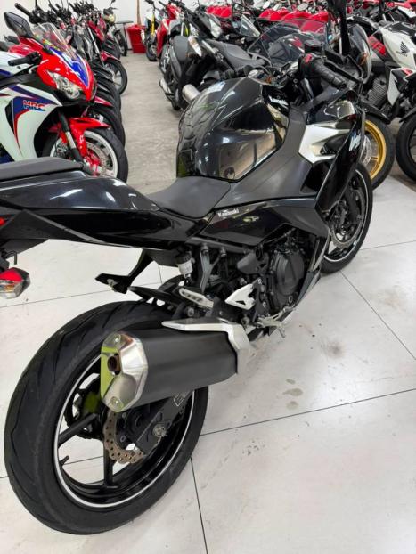 KAWASAKI Ninja 400 KTR EDITION, Foto 3