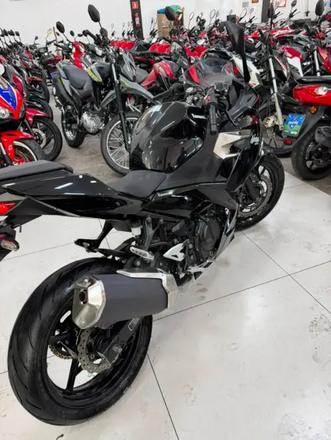 KAWASAKI Ninja 400 KTR EDITION, Foto 3