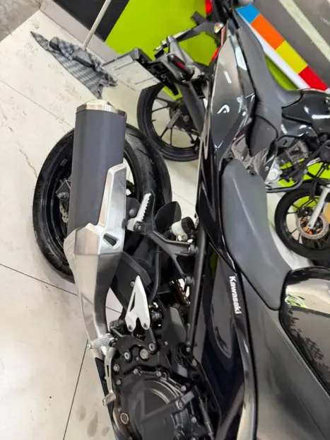 KAWASAKI Ninja 400 KTR EDITION, Foto 4