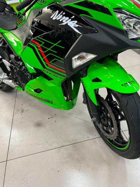 KAWASAKI Ninja 400 KTR EDITION, Foto 4
