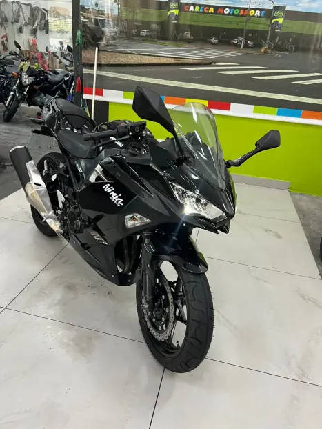 KAWASAKI Ninja 400 KTR EDITION, Foto 2
