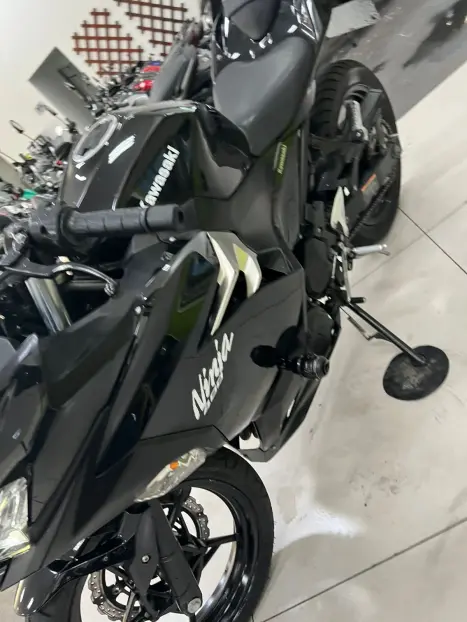 KAWASAKI Ninja 400 KTR EDITION, Foto 10