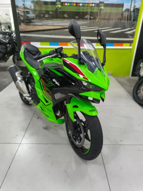 KAWASAKI Ninja 500 , Foto 4