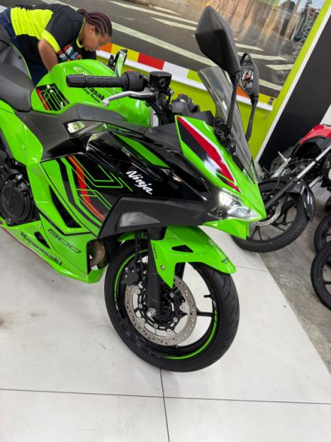 KAWASAKI Ninja 500 , Foto 3