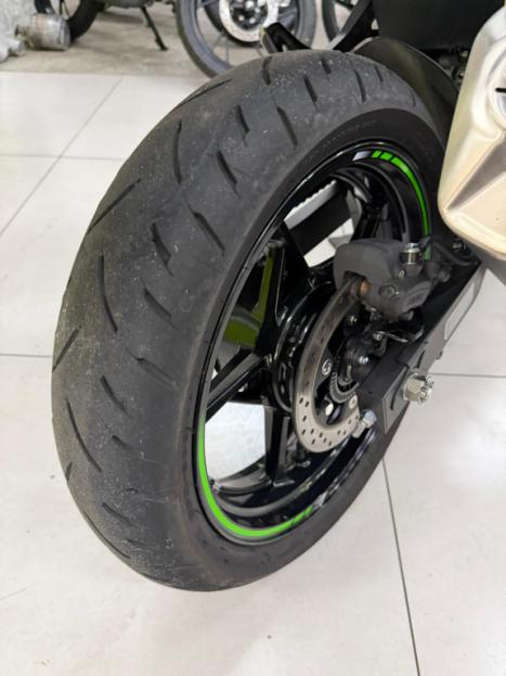 KAWASAKI Ninja 500 , Foto 4