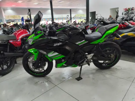 KAWASAKI Ninja 650 , Foto 4