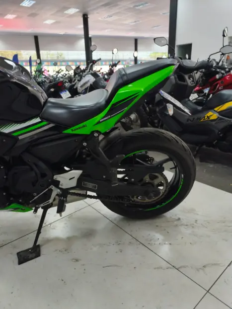KAWASAKI Ninja 650 , Foto 6