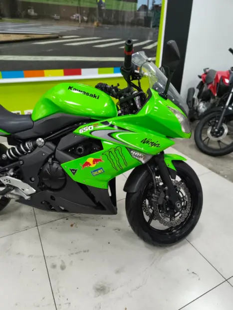 KAWASAKI Ninja 650 R, Foto 2