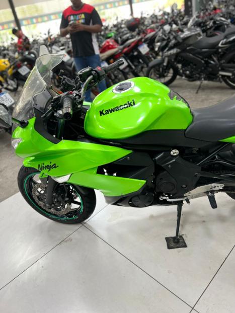 KAWASAKI Ninja 650 R, Foto 3