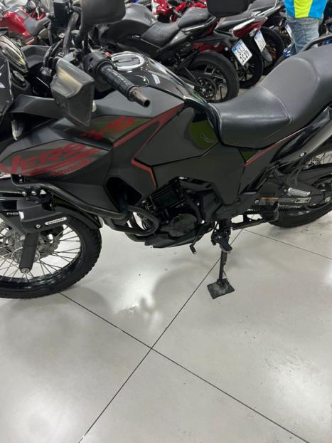 KAWASAKI Versys 300 TOURER, Foto 4