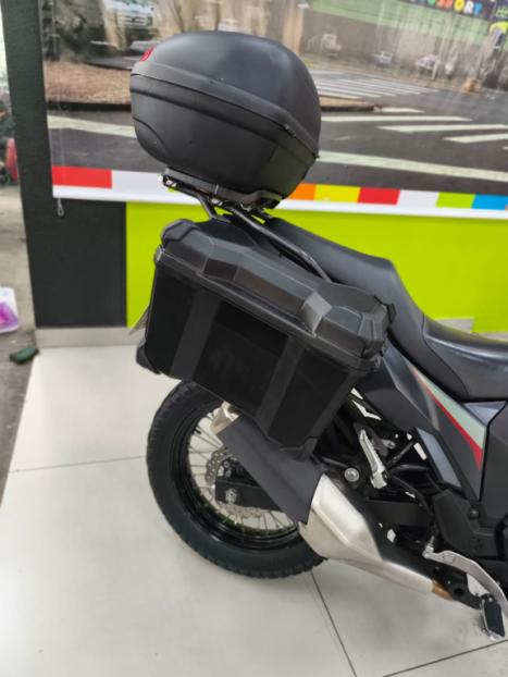 KAWASAKI Versys 300 TOURER, Foto 4