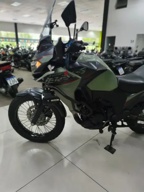 KAWASAKI Versys 300 TOURER, Foto 6