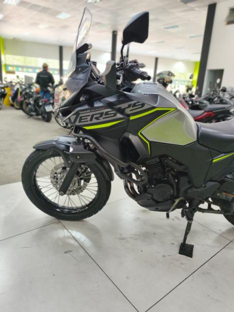 KAWASAKI Versys 300 TOURER, Foto 2