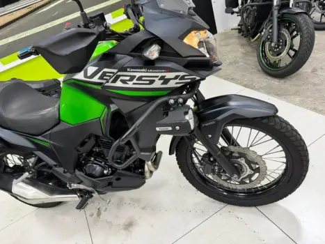 KAWASAKI Versys 300 TOURER, Foto 8