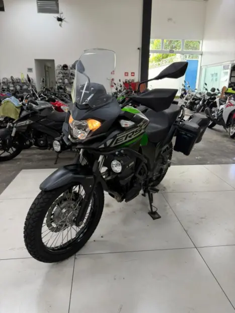 KAWASAKI Versys 300 TOURER, Foto 10