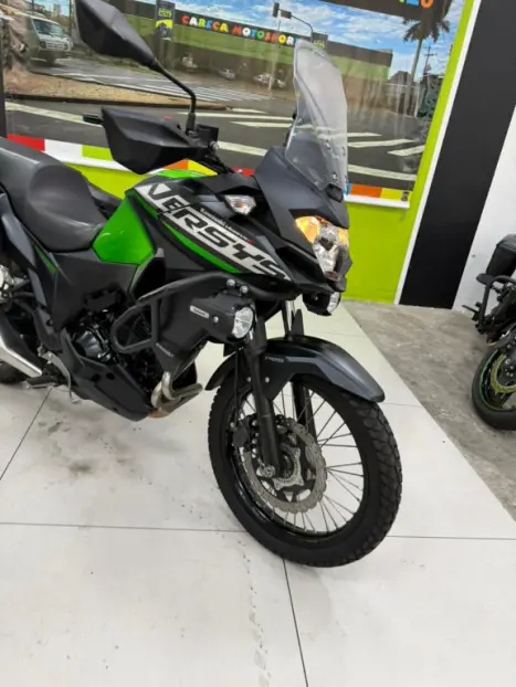 KAWASAKI Versys 300 TOURER, Foto 11