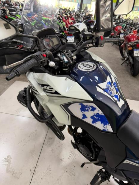 KAWASAKI Versys 300 TOURER, Foto 5