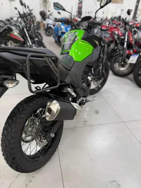 KAWASAKI Versys 300 X, Foto 4