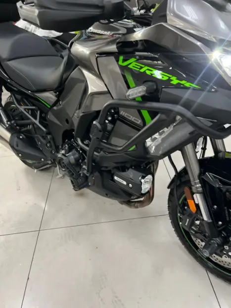 KAWASAKI Versys Grand Tourer 1000 , Foto 2