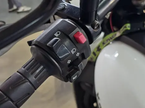 KAWASAKI Vulcan 650 S , Foto 8