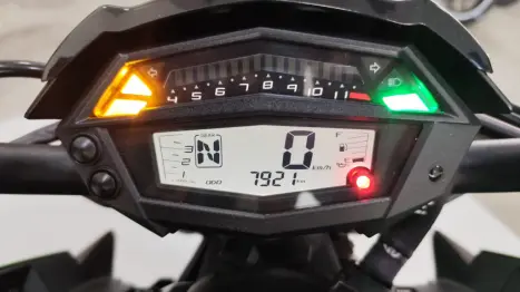 KAWASAKI Z 1000 R, Foto 14 KAWASAKI Z 1000 R, Foto 14